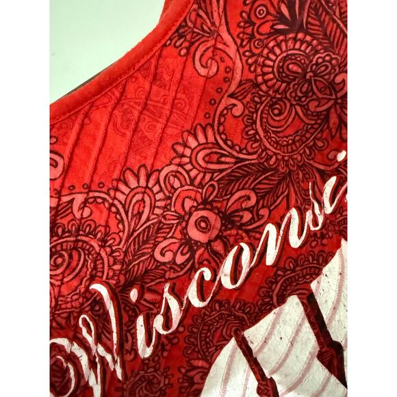 P Michaels Wisconsin Badgers Womens Top XL Red White Rhinestone Collegiate NCAA - Picture 6 of 10